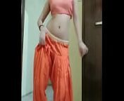 Indian girl Nidhi doing belly dance at home from nidhi kumar