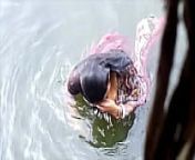 aunty open bath from nikithahot wet saree bath scene from telugu movie dubai seenu