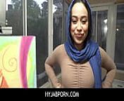 HyjabPorn-Is Ready To Spread Her Legs But Won't Remove Her Hijab from seary removing sex