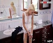 PINU SEX - #Lena Love #Eveline Neill - Hot Czech Lesbians Are Having A Moment After Bath from xxx video my pinu