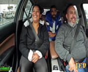 Mais um casal entra e apronta com a esposa pelada no carro - Fanny Prado Official from another car scandal