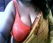 big boobs aunty from aunty skirts