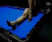 Awesome Pool Tricks with Sexy Girl - Amazing videos Crazy images - Funlobby.com from juegos trucos en la piscina