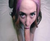 Billie Eilishin kaltainen tytt&ouml; harrastaa seksi&auml; alusvaatteissa from billie eilish deepfake sexy