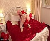 pussy masturbation and anal plug MILF holiday girl in stockings with air balloons (Arya Grander) from balloon looner sex