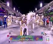 Jojo todinho de topless from desfile carnaval