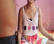 छोटा कपड़ा पहनकर लड़की ने अपने घर पर बाजू वाले अंकल को बुलाया चोदने के लिए from desi bus tuch aunty 3gp video