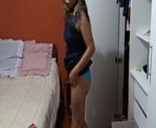 My wife dresses to go to the party, comes home and undresses to fuck her boss from se viste