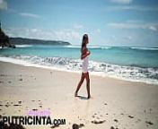 Putri Cinta nakedly strolled along the sandy beach from indonesian tied