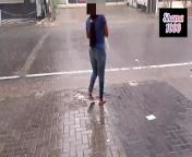The girl Stopped by the rain වැස්සේ තෙමන නිසා ගෙදර යන්න බැරිව ටවුන් එකෙ හිට නන්ගිව ගෙදර එක්ක්න් ගියා from ashawariys