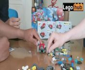 Two men and a girl play Legos together (speed build) from ￼ settings speed normal qualité auto 4k pipe parfaite de la brune la plus chaude en lingerie rose