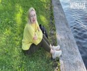 Webcam girl sucked in the park for money || Murstar from video za kusagana z