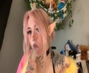Cute Pink Haired Pixie Gives Dildo BJ from dilku
